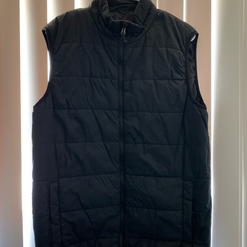 Swiss Sleeveless Vest / Size (M) / Black